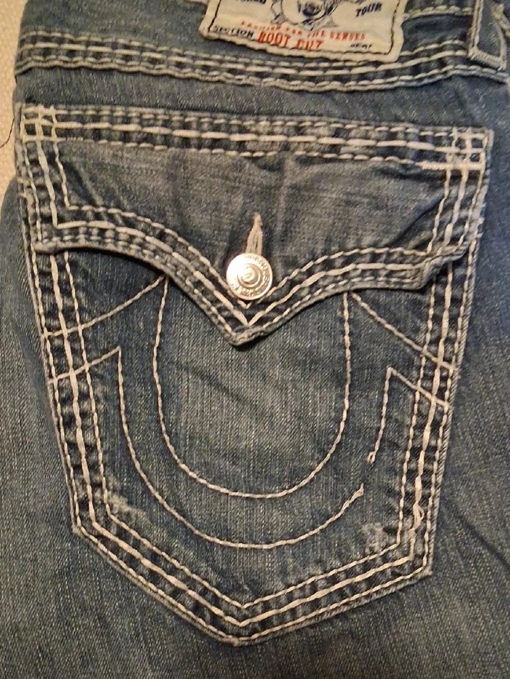 NWOT MENS True Religion Bootcut Jeans with Contrast Stitching SIZE 34